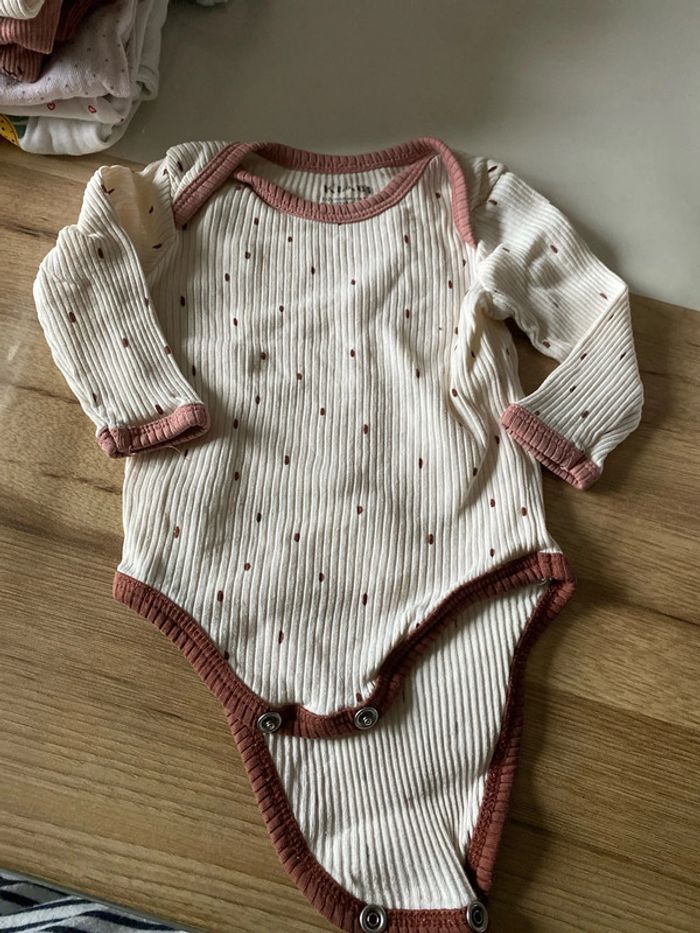 Lot de 6 body 3 mois kiabi - photo numéro 2