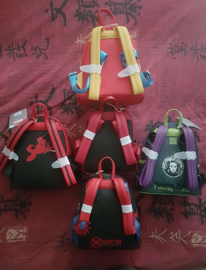 Sac à dos loungefly disney pixar marvel - photo numéro 2