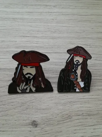 Lot de 2 Pin's Pirate des Caraibes, en métal, N°2