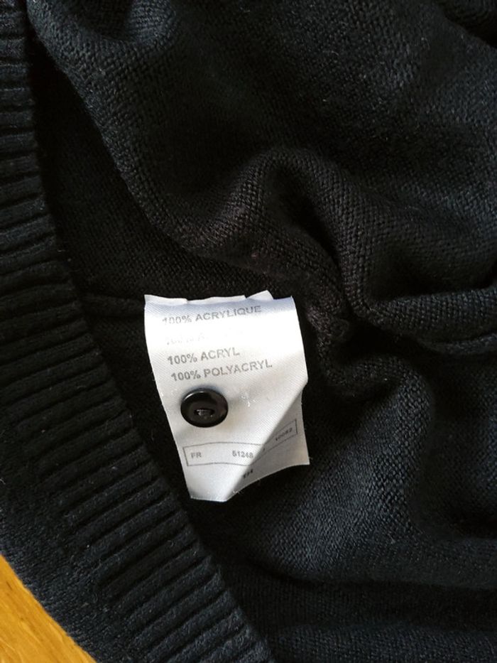 Pull noir - photo numéro 6