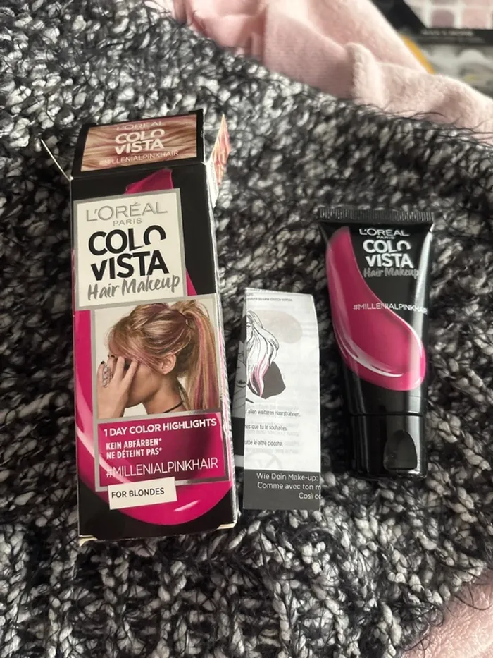 Maquillage couleur rose cheveux neuf - photo numéro 7