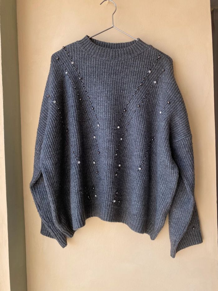 Pull gris strass Stradivarius S - photo numéro 2