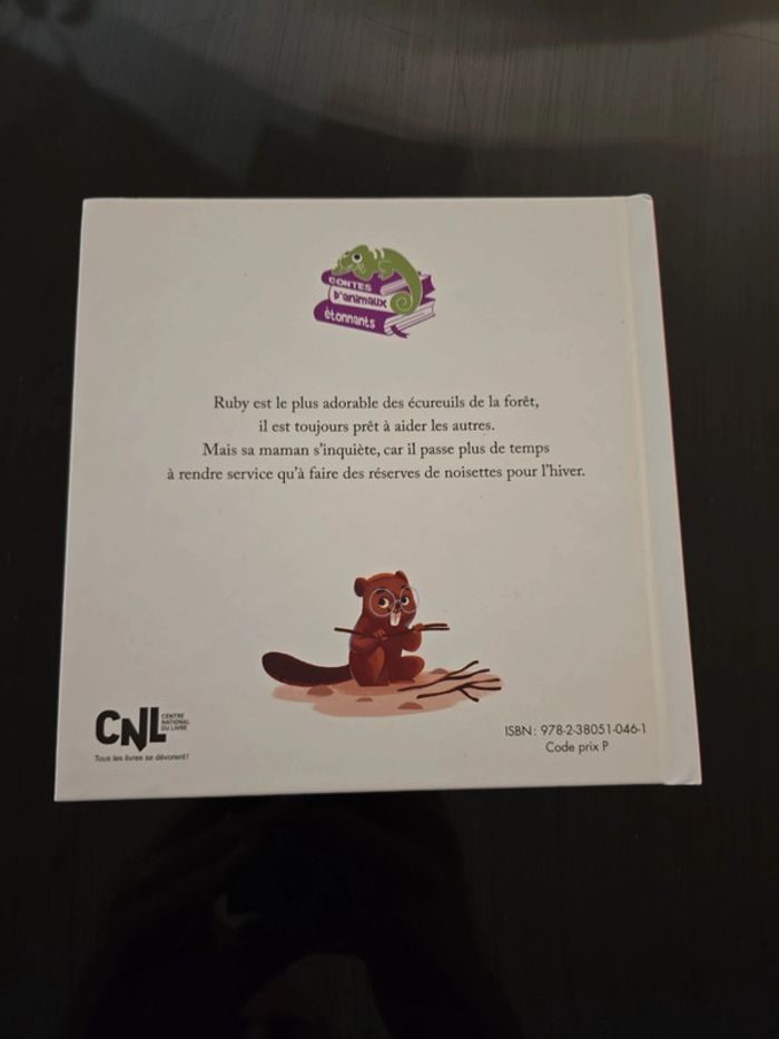 Livre Histoire du soir : l'écureuil qui ne faisait pas de provisions Hachette Jeunesse - photo numéro 2