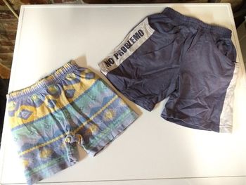 lot 2 shorts coton 2 ans