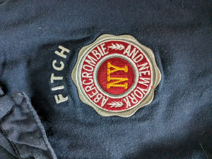 Polo Abercrombie & Fitch - bleu marine. - photo numéro 4