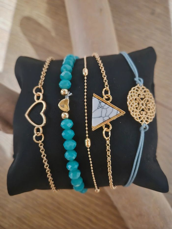 Lot de 5 bracelets Neuf