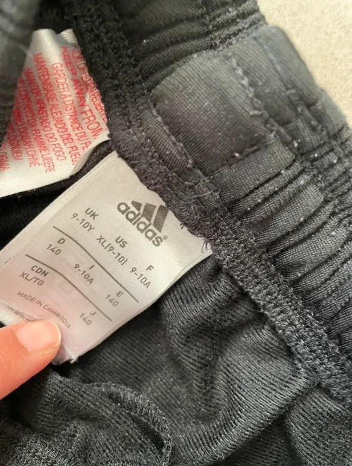 Lot de 8 pantalon 9 10 ans en très bon état - photo numéro 16
