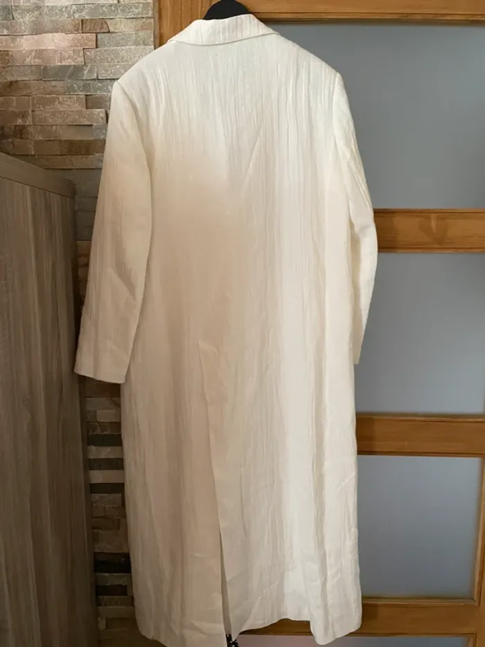 Magnifique manteau, blanc cassé, Zara, taille, L. Collection 2025. - photo numéro 8