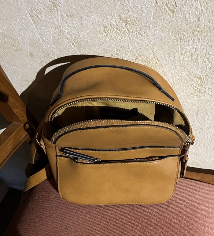 Sac à dos ocre avec anse (New Look) - photo numéro 4