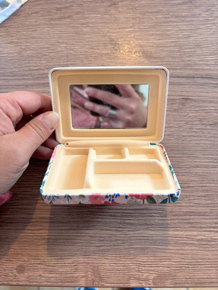 Mini boîte à bijoux / secrets - photo numéro 2