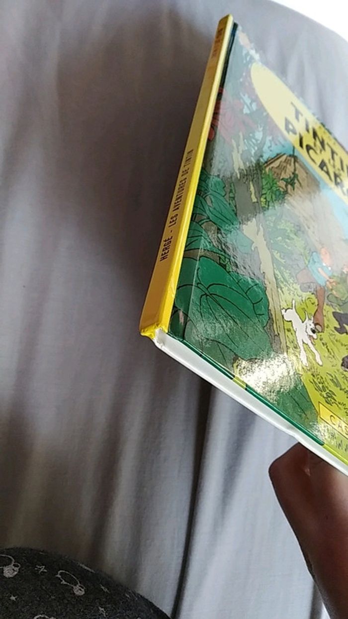Livre bd tintin et les picaros 🖤 - photo numéro 3