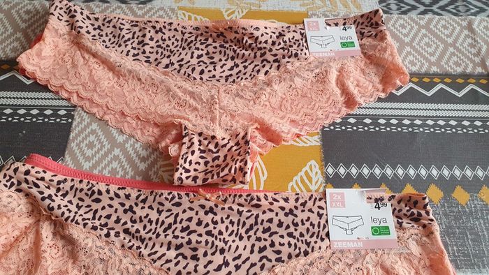 4 culottes avec dentelle taille XXL - photo numéro 3