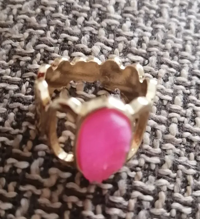Bague dorée et rose taille unique, NON ajustable. - photo numéro 2