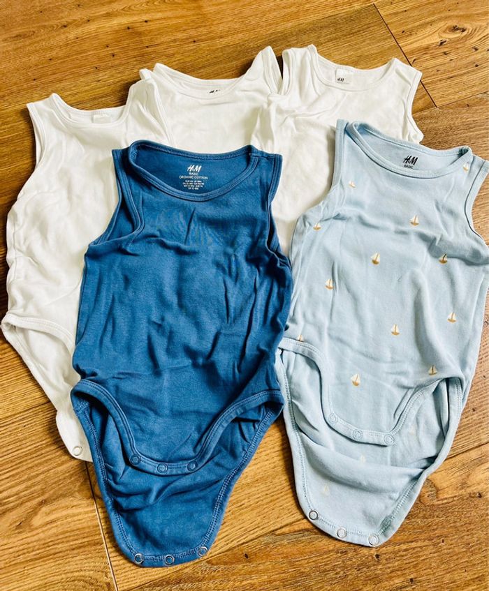 Lot bodies sans manche - photo numéro 2