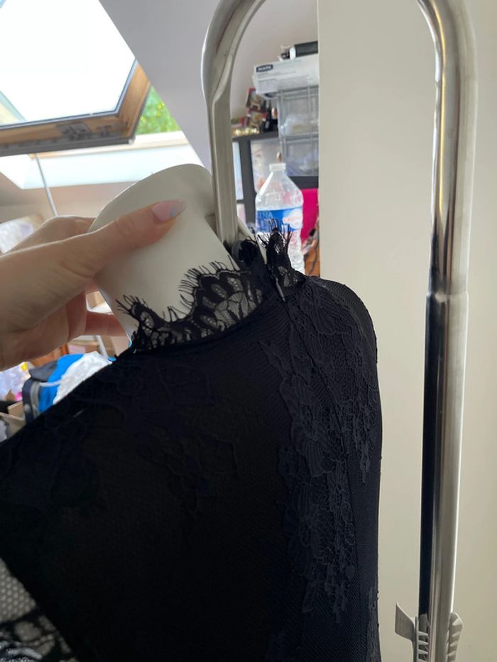 Robe dentelle noire - photo numéro 12
