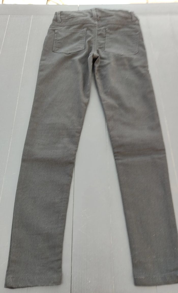 Jean noir 8 ans - photo numéro 5