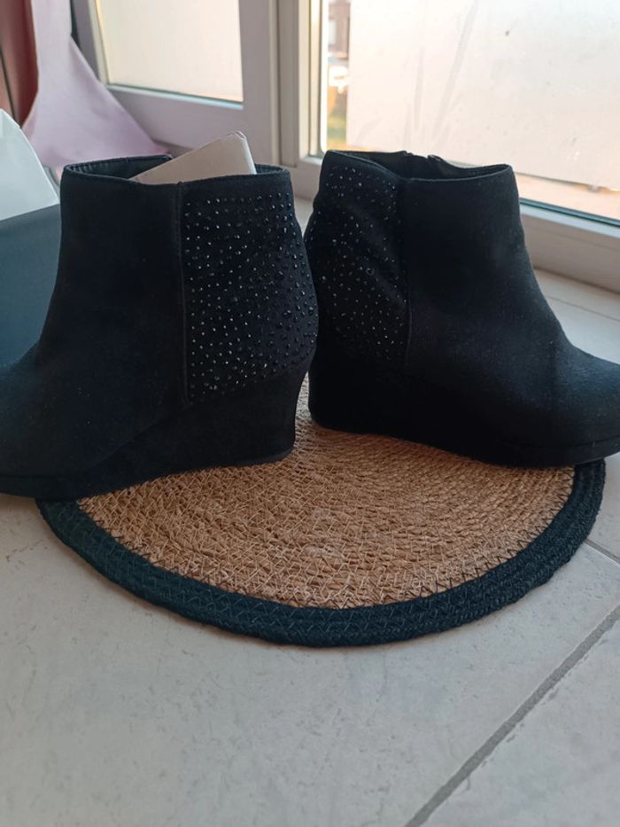 Bottines noires strass daim - pointure 39 - neuves - photo numéro 5