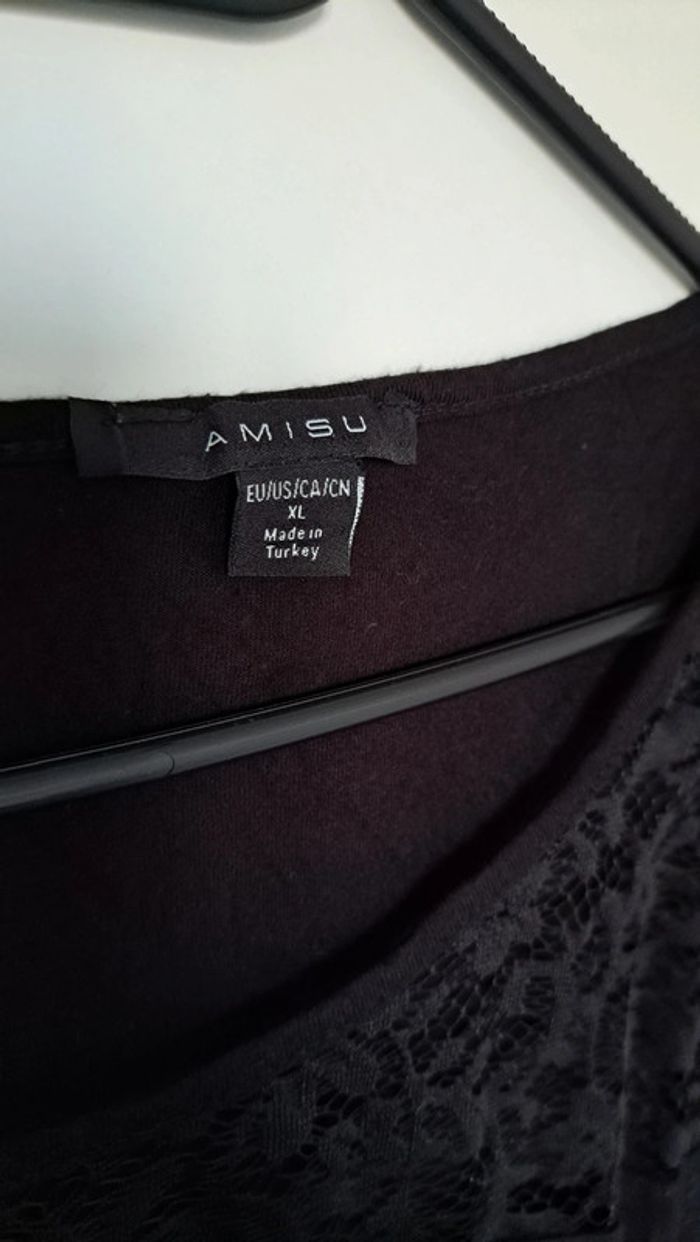 Haut avec dentelle - photo numéro 4