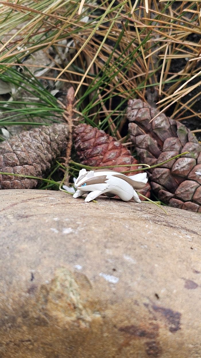 Super petite figurine Pokemon Nintendo lineon