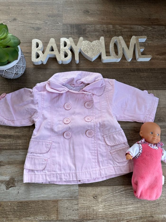 - Manteau Croc mignonne - 6 mois - Très bon état, petite tache à la manche