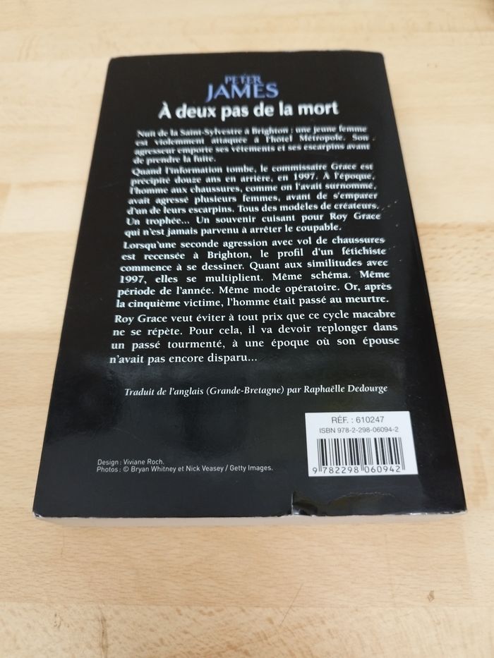 A deux pas de la mort de Peter James - photo numéro 2