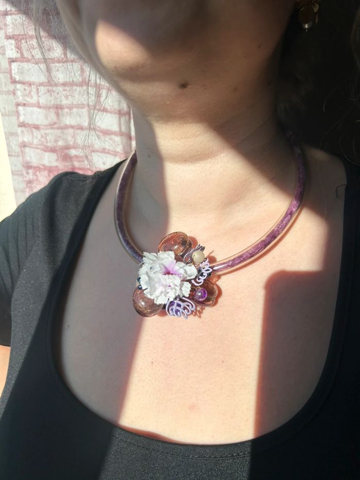 Collier fleur rose - photo numéro 2