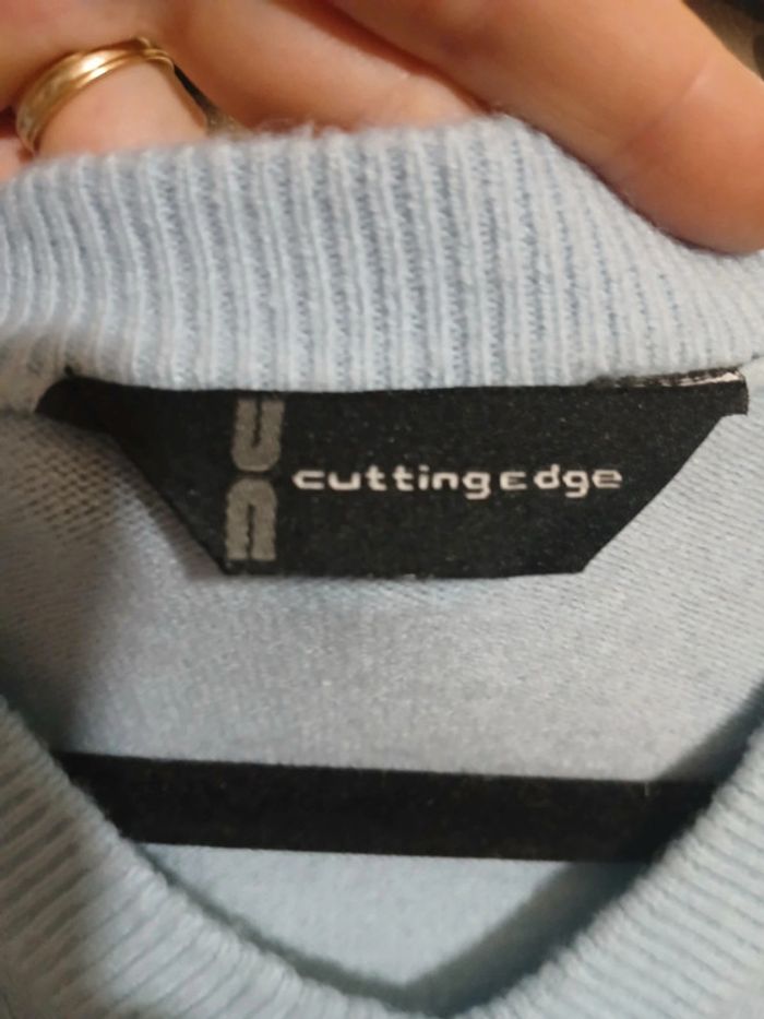 🍍 Pull bleu ciel Cutting Edge taille M - photo numéro 5
