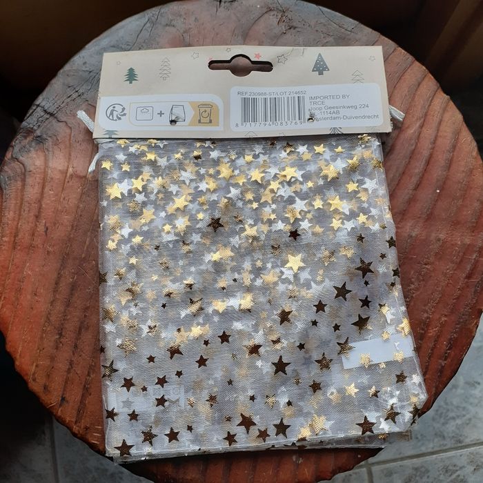 Lot 5 pochettes cadeaux en tissu étoiles dorées *2 formats - photo numéro 6