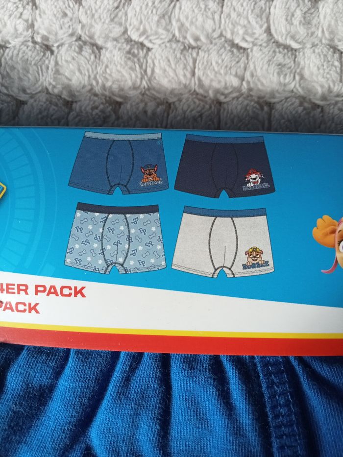 4 Caleçons paw patrol 7/8ans - photo numéro 3