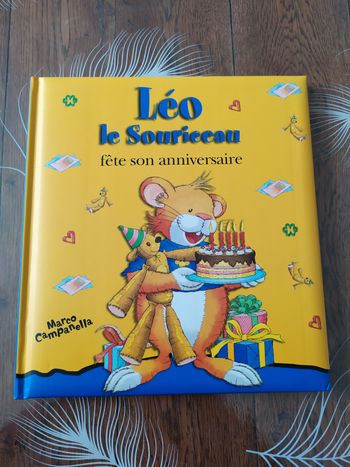 Leo le souriceau fête son anniversaire 