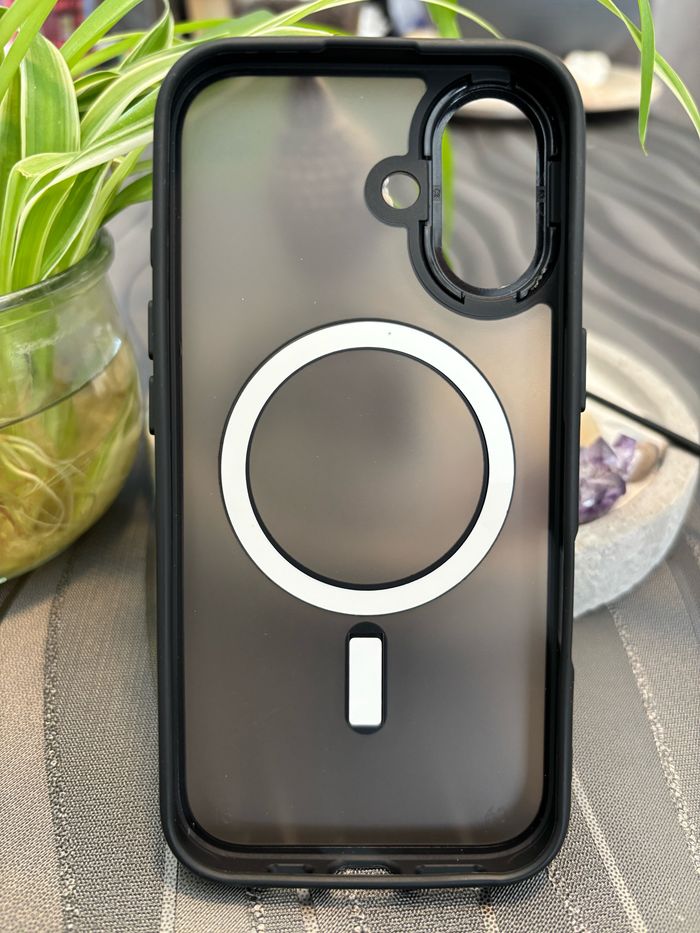 Coque iPhone 16 - photo numéro 2