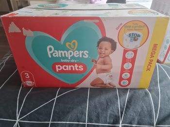 Couches pampers pants baby dry