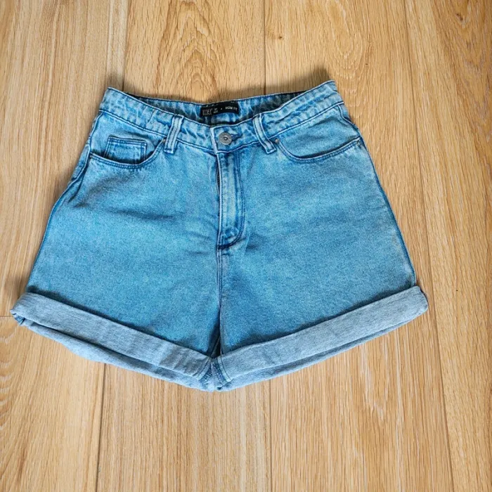 Short ikks mom fit taille 22 ou 12 ans