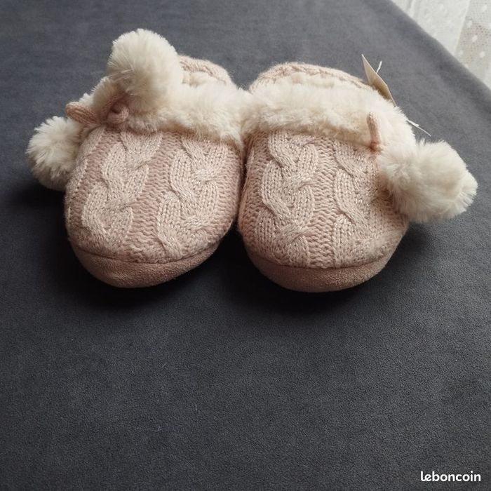 Chaussons fourrés Neuf enfants 29