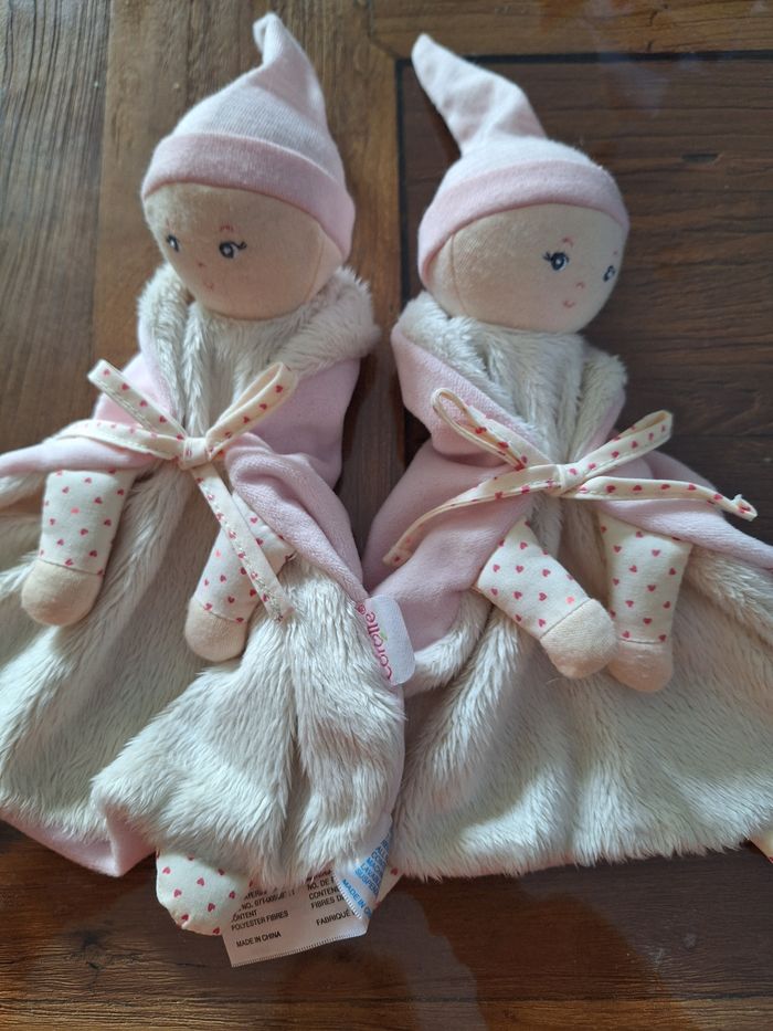 Lot de 2 doudous poupée,fées, lutins corolle fleur de coton