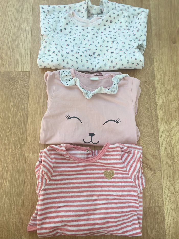 Lot pyjamas une pièce - photo numéro 2