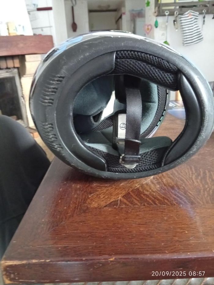 Casque moto - photo numéro 3