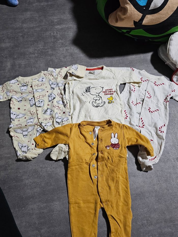 Lot pyjamas - photo numéro 2