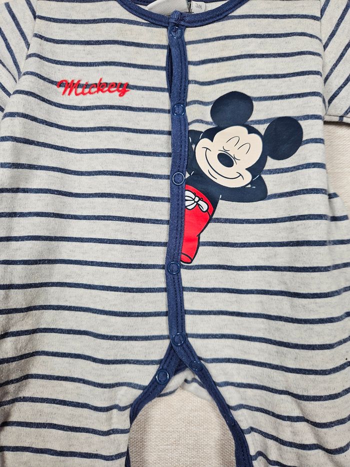 Pyjama léger Mickey disney 3 mois - photo numéro 2