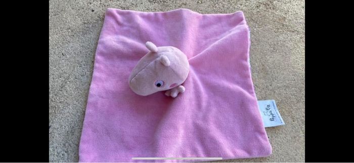 Doudou Peppa Pig rose - photo numéro 2