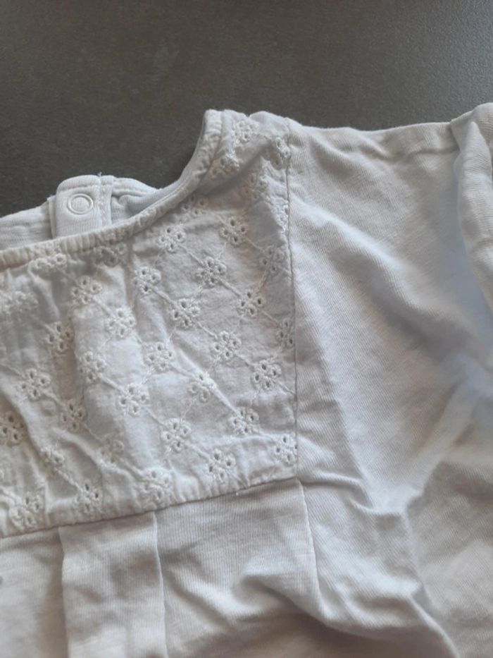 3 Tee-shirt 12m - photo numéro 8