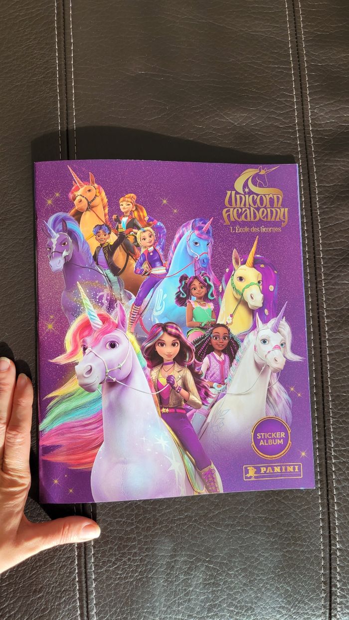 Album Panini neuf Unicorn Academy l'école des licornes - photo numéro 2