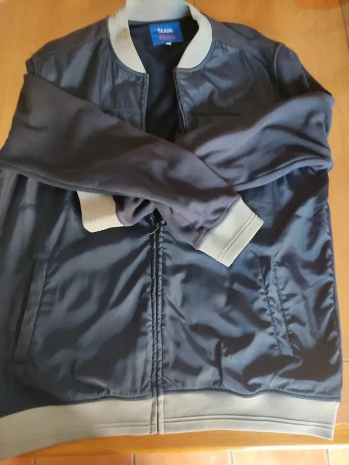 Vend veste