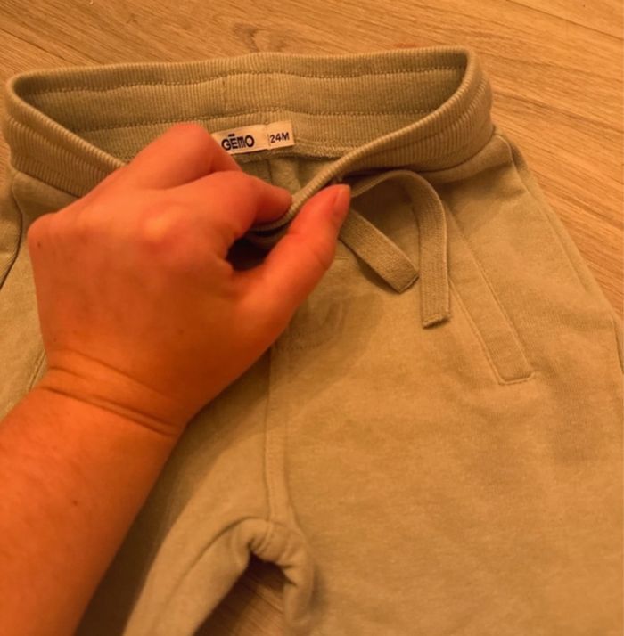 Jogging neuf 24 mois gémo - photo numéro 3