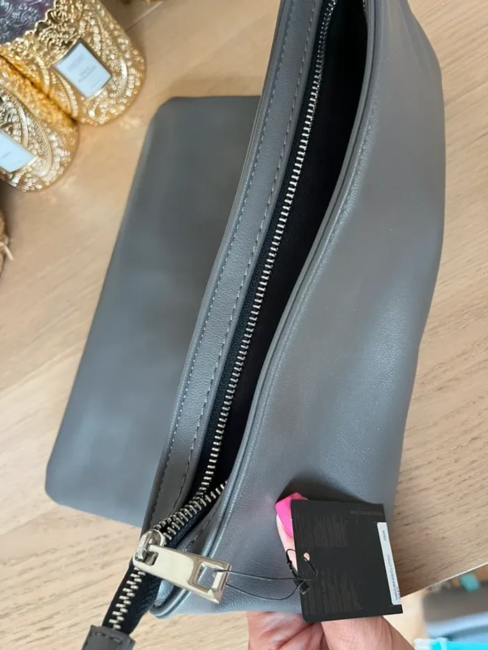 Pochette gris foncé - photo numéro 2