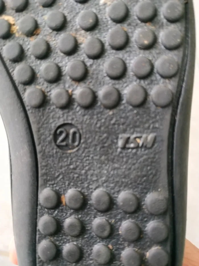 Chaussures pointure 20 - photo numéro 2