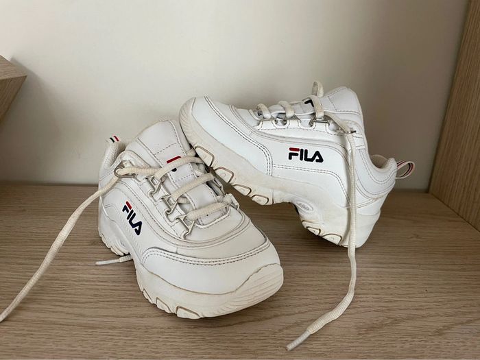Baskets enfant FILA pointure 28