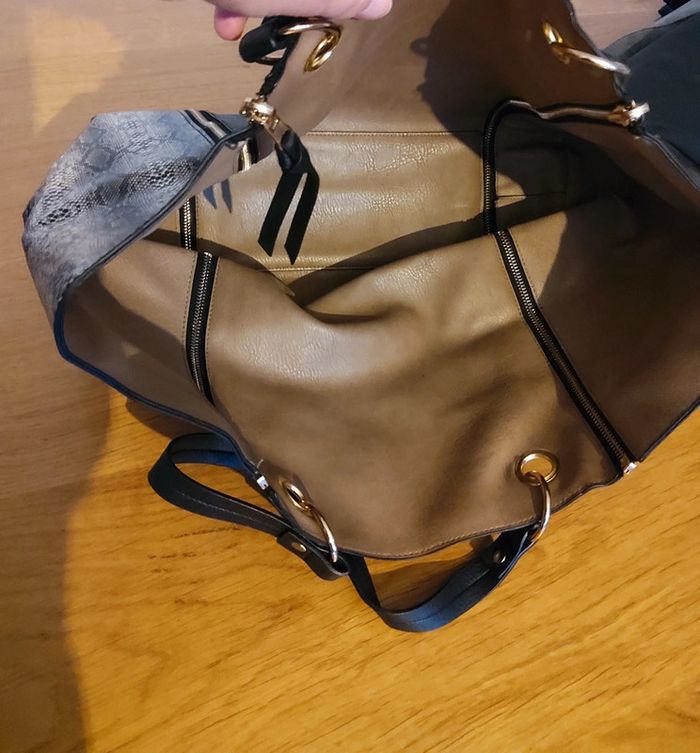 Grand sac fourre-tout noir et peau de serpent - photo numéro 4