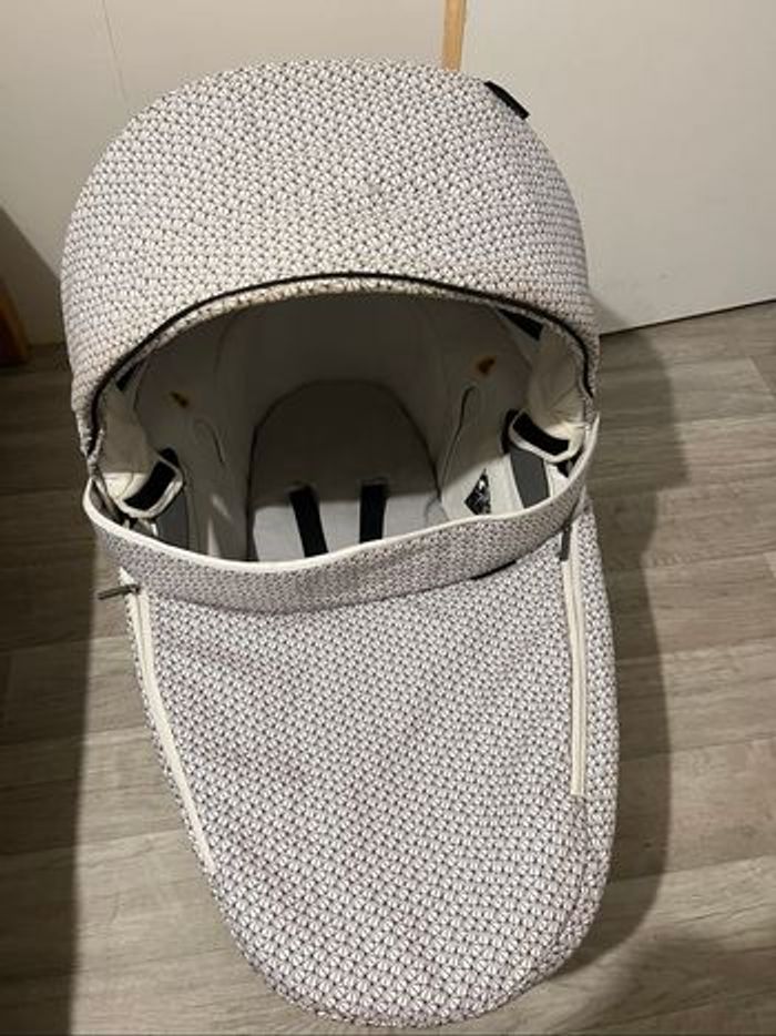 Poussette à vendre URGENT !! - photo numéro 5