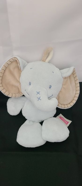 Nattou collection Les rigolos doudou flatsie éléphant bleu beige